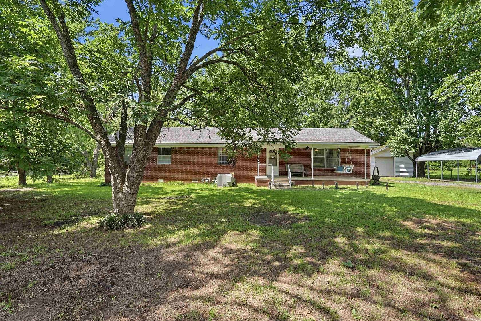 6.5 Acres of Land with Home for Sale in Jacksonville, Arkansas