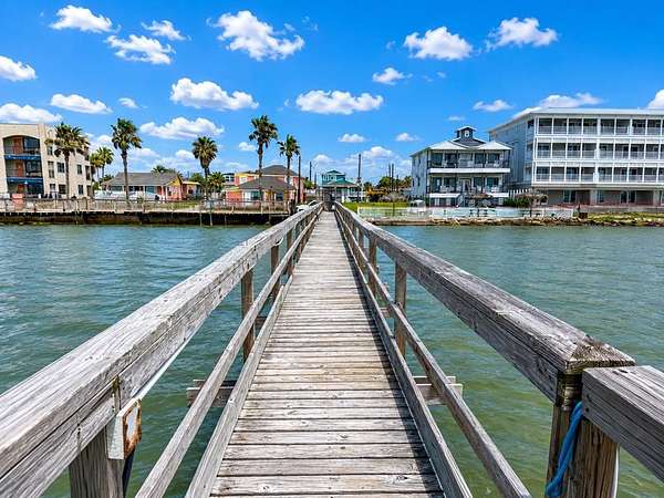 0.1 Acres of Land for Sale in Rockport, Texas