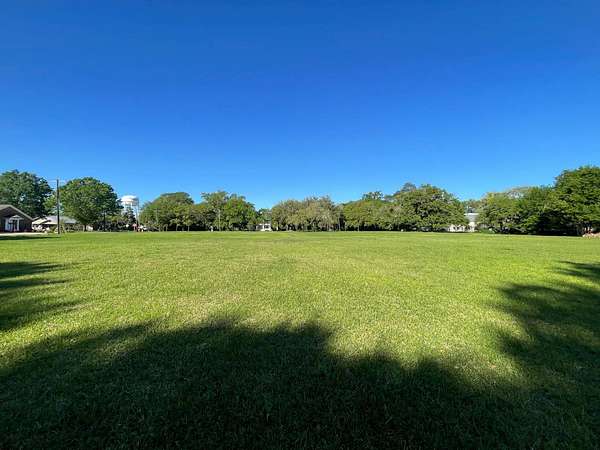 1.2 Acres of Residential Land for Sale in Franklin, Louisiana