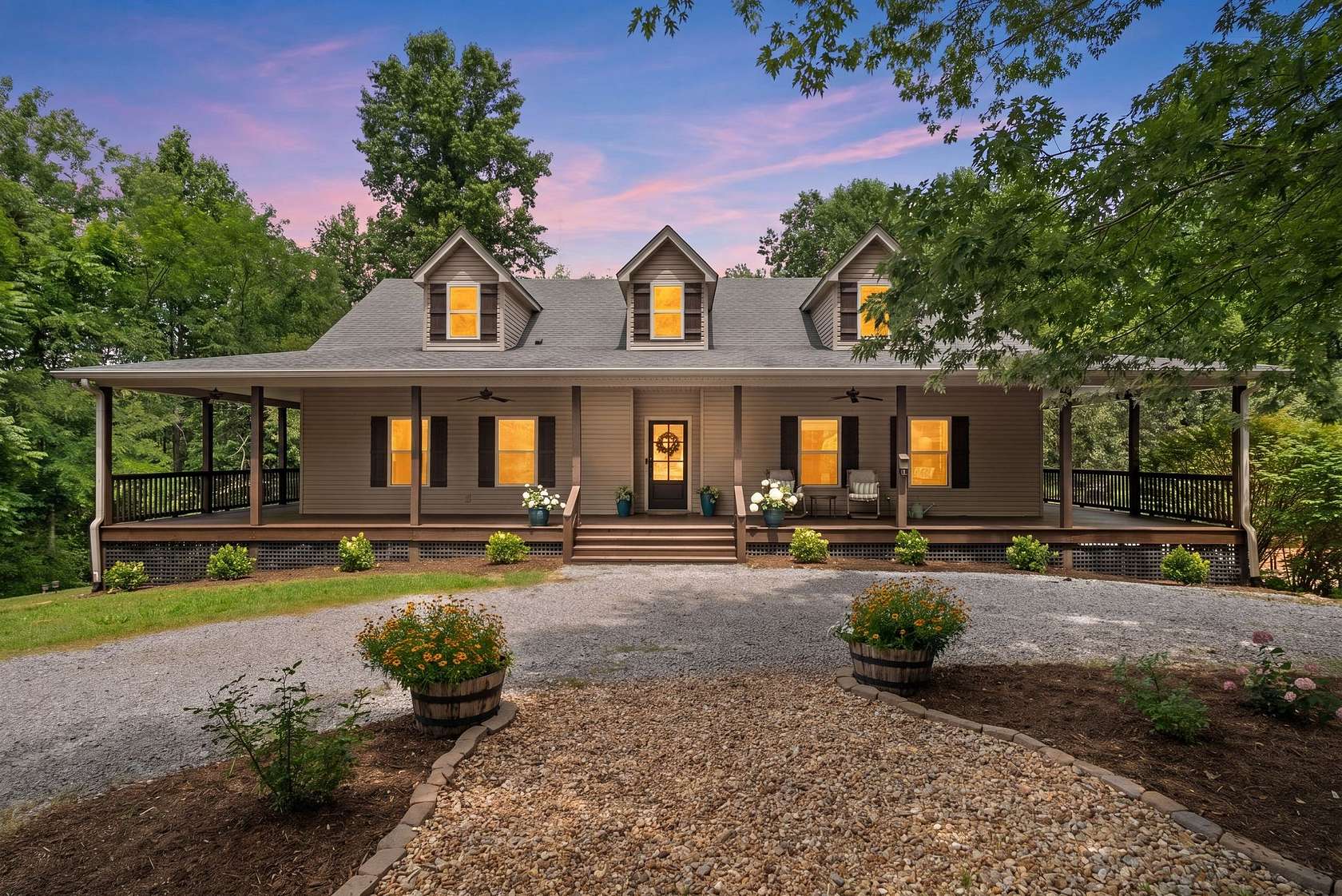 11 Acres of Land with Home for Sale in Columbia, Tennessee