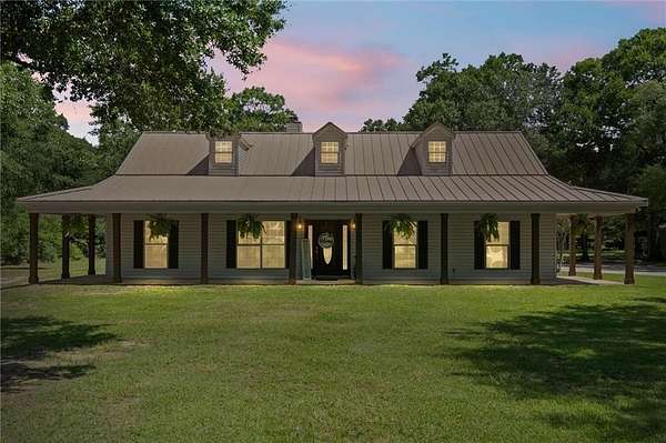 2.3 Acres of Land with Home for Sale in Mobile, Alabama