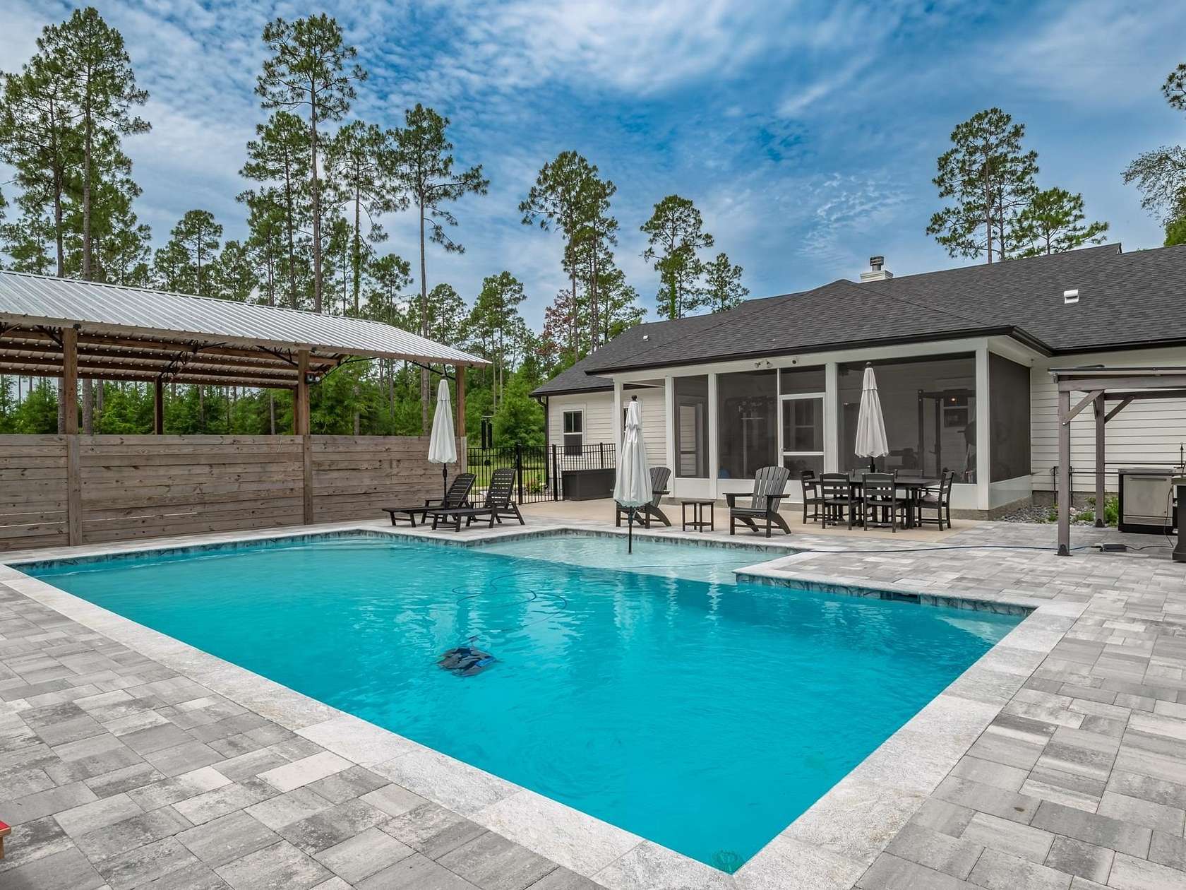 15.1 Acres of Land with Home for Sale in Tallahassee, Florida