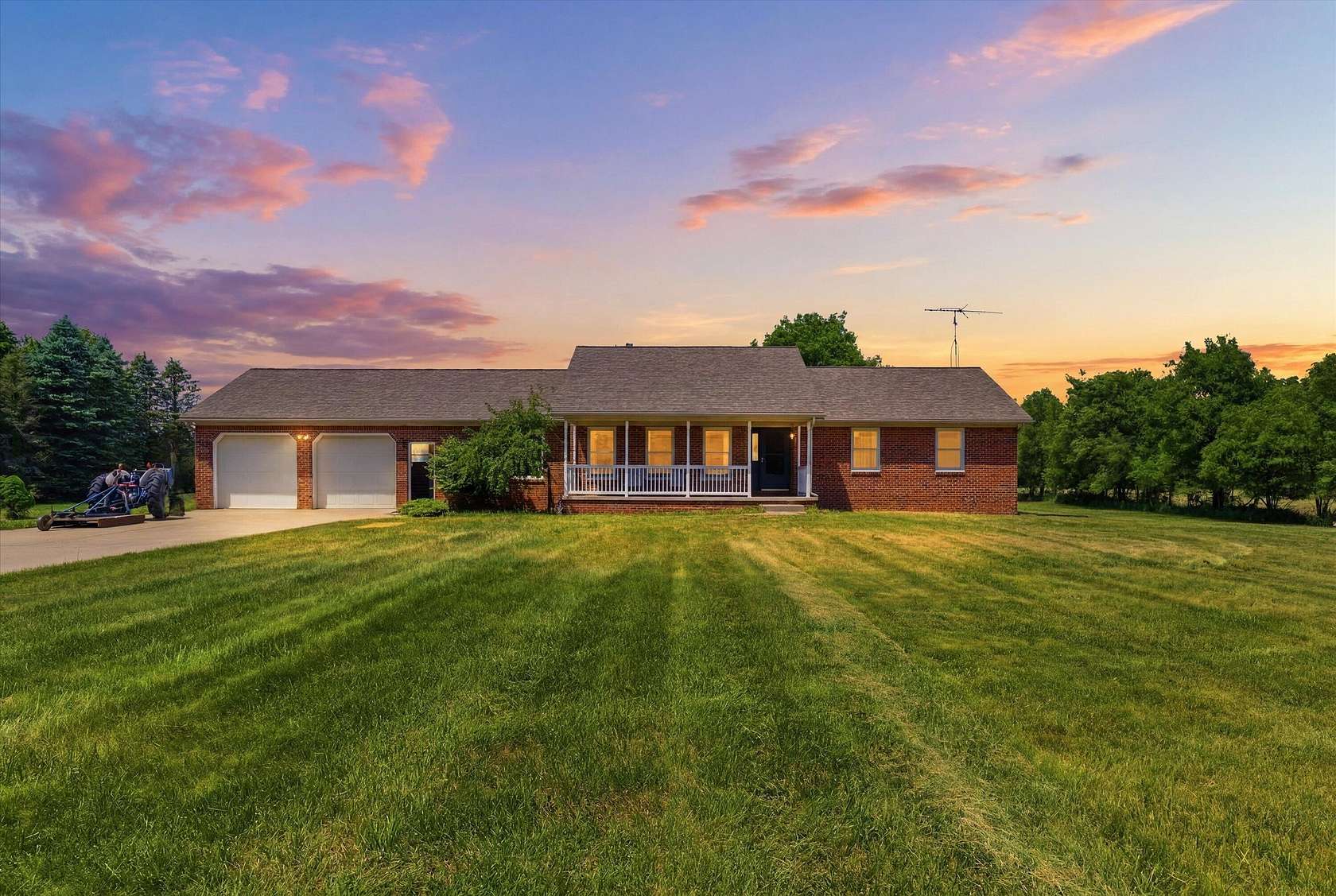 1.75 Acres of Land with Home for Lease in Pinckney, Michigan