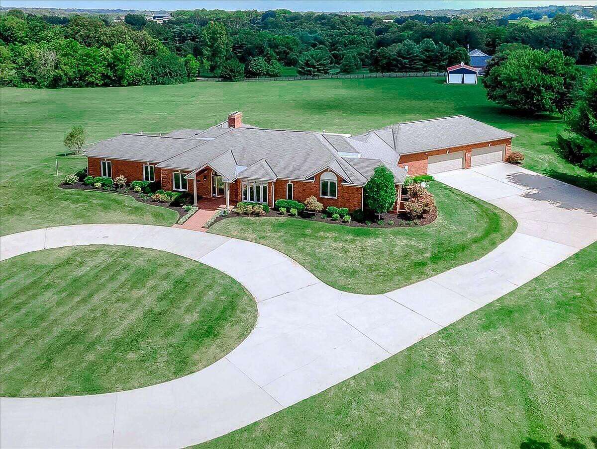5.17 Acres of Land with Home for Sale in Georgetown, Kentucky