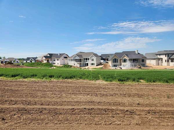 0.36 Acres of Residential Land for Sale in Waunakee, Wisconsin