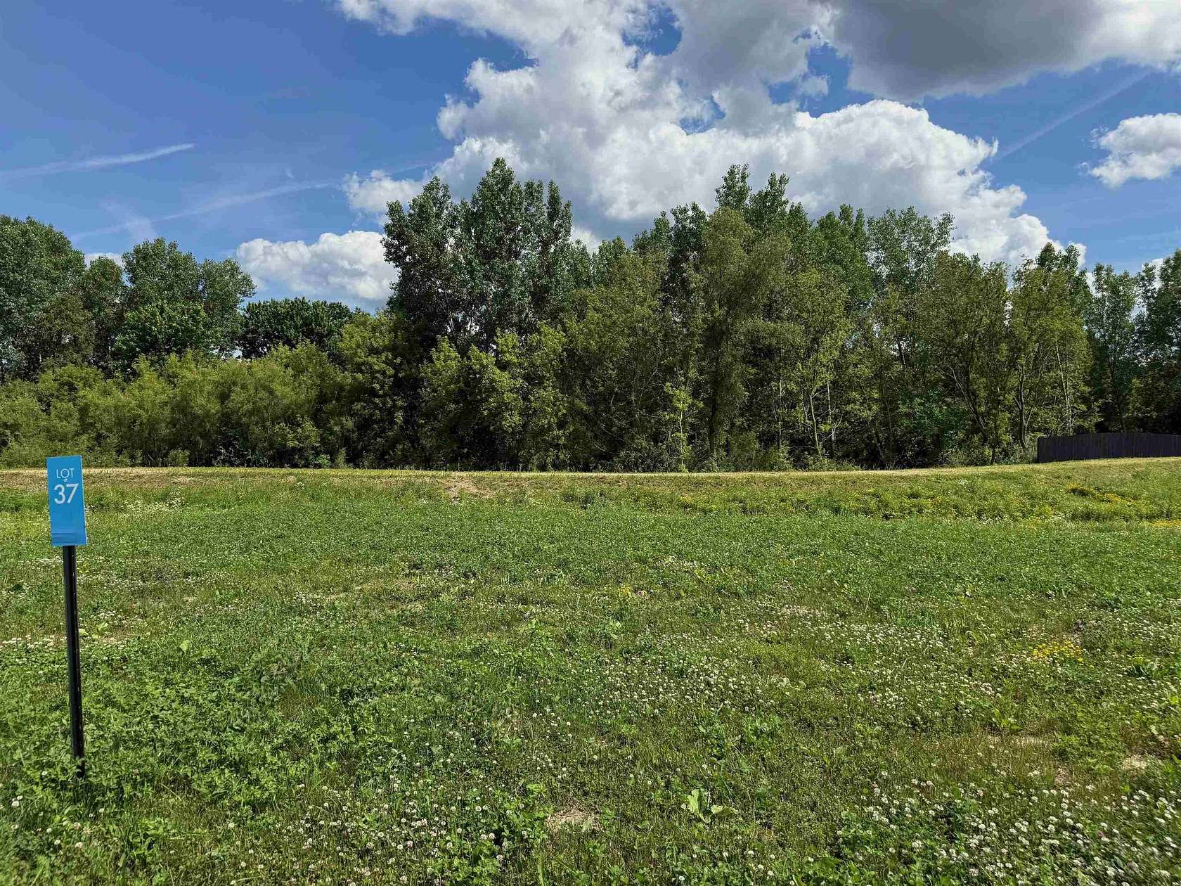 0.07 Acres of Residential Land for Sale in Middleton, Wisconsin