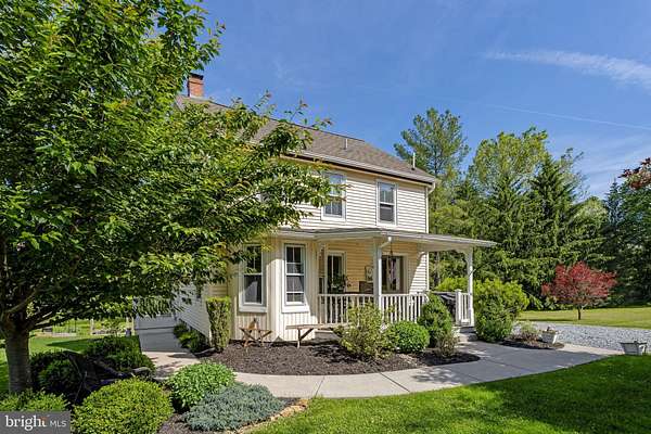 1.7 Acres of Land with Home for Sale in Cochranville, Pennsylvania