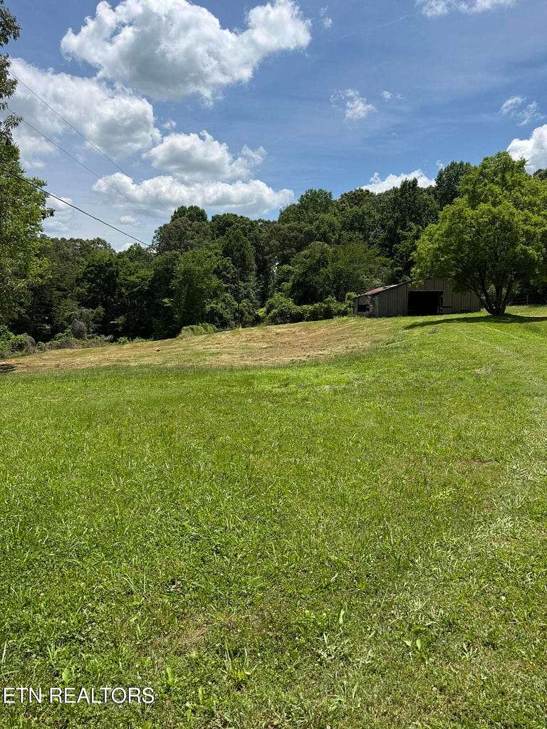 15 Acres of Land with Home for Sale in Riceville, Tennessee