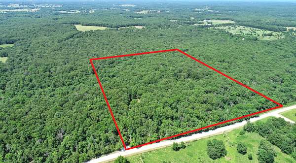 30 Acres of Recreational & Residential Land for Sale in Jerico Springs, Missouri