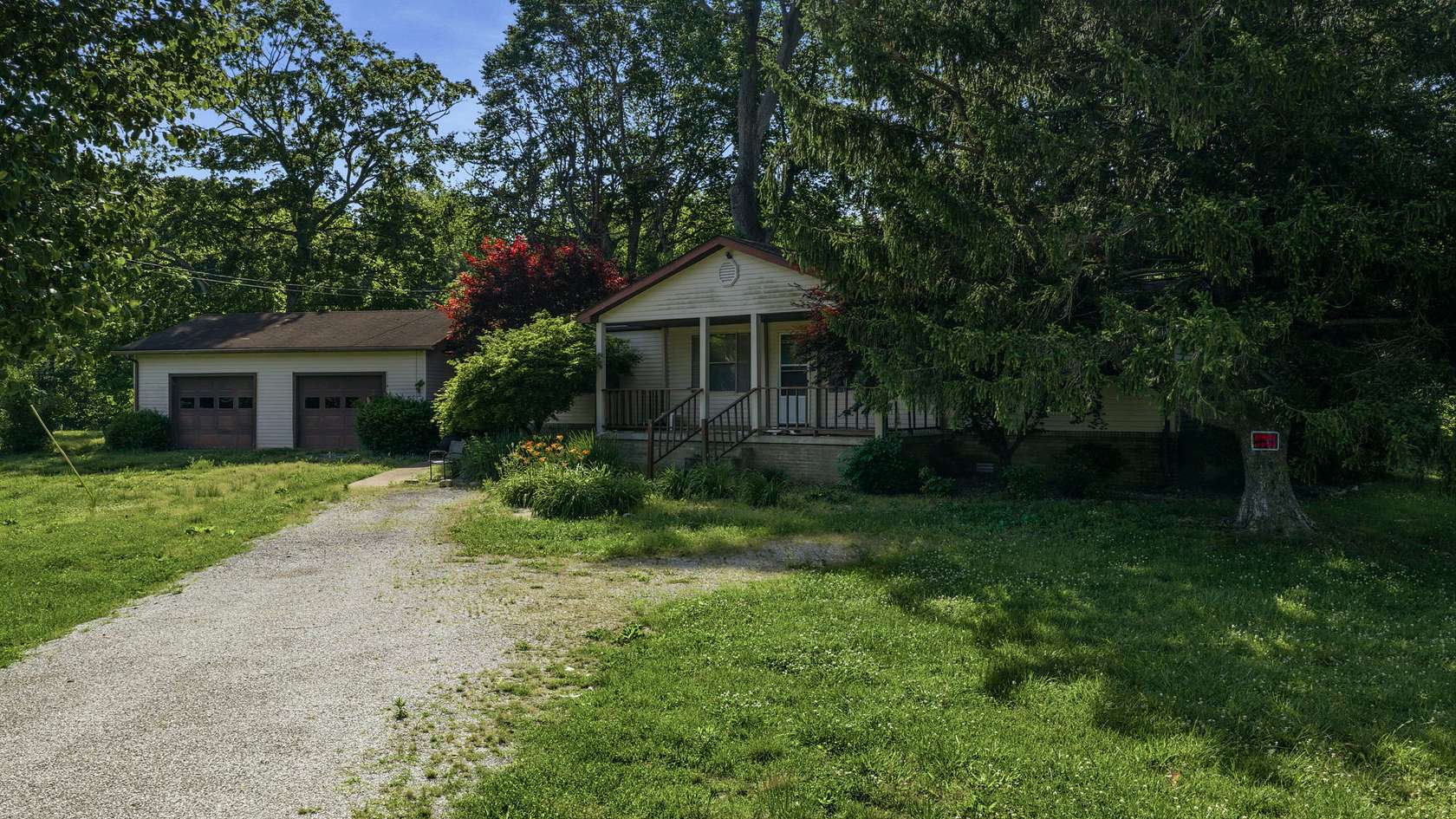 5 Acres of Land with Home for Auction in Alvaton, Kentucky