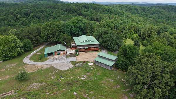 8 Acres of Land with Home for Sale in Melbourne, Arkansas