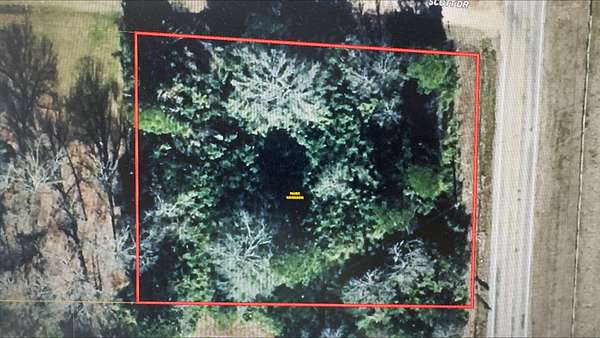 0.76 Acres of Residential Land for Sale in Hooks, Texas