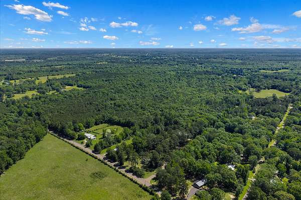 106 Acres of Land for Sale in De Berry, Texas
