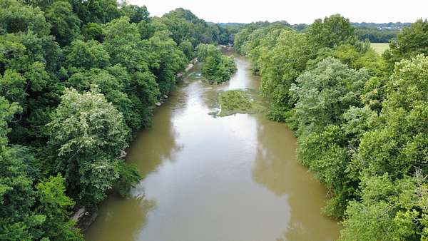 11 Acres of Land for Sale in Shelbyville, Tennessee