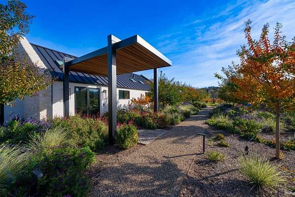 10 Acres of Land with Home for Lease in Napa, California