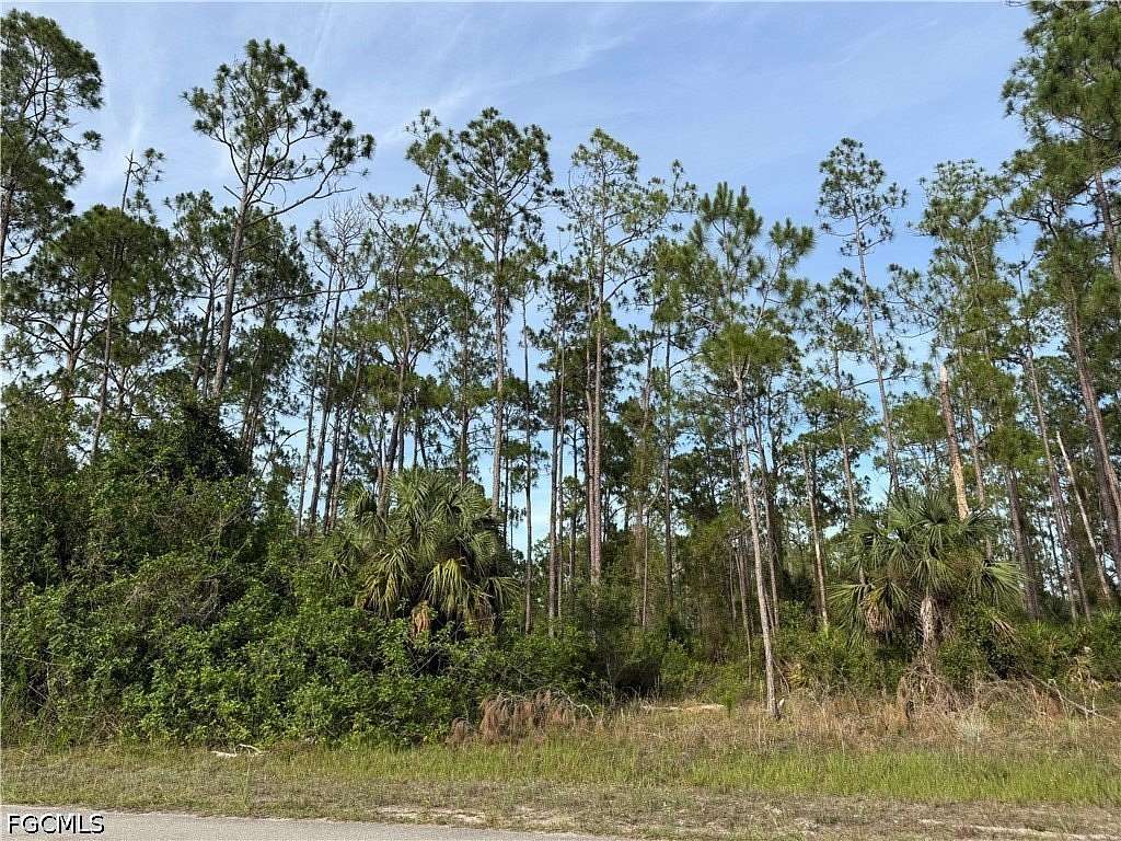 0.5 Acres of Residential Land for Sale in Alva, Florida