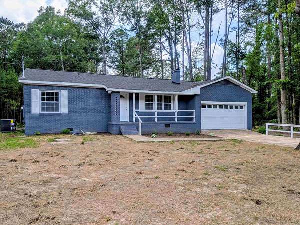 2.5 Acres of Land with Home for Sale in Camden, Arkansas