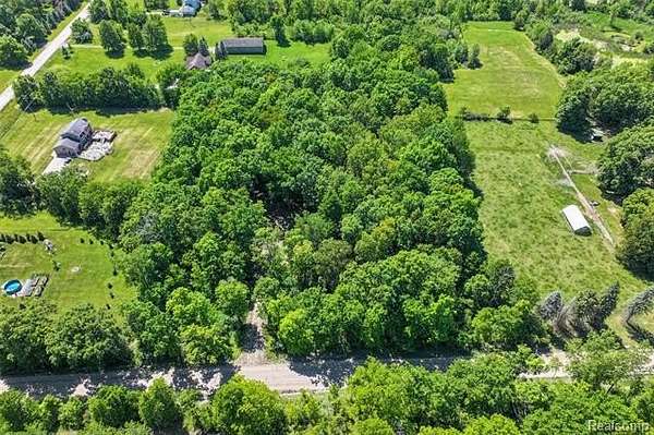 4 Acres of Residential Land for Sale in Howell Township, Michigan
