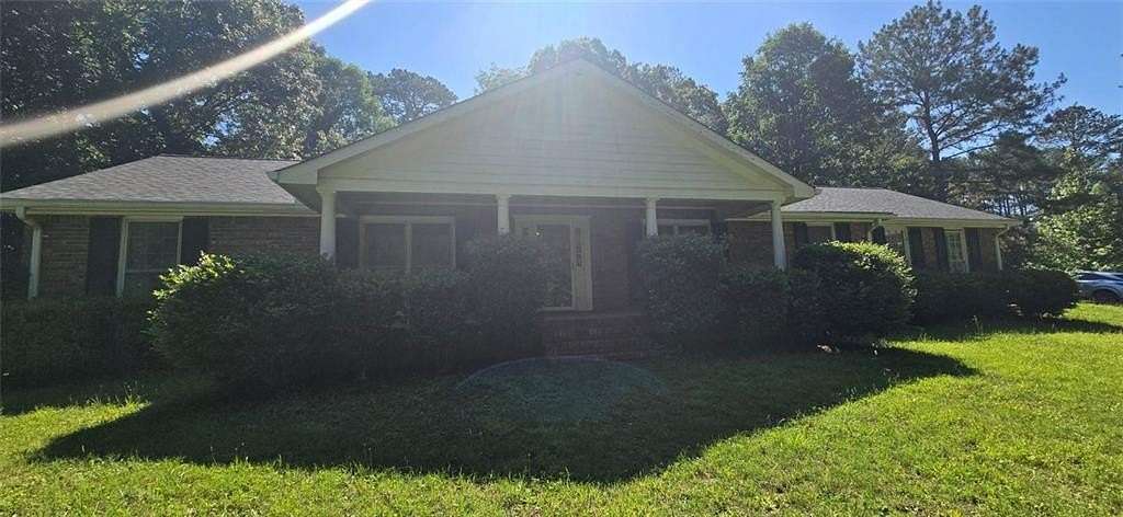 3 Acres of Land with Home for Lease in Canton, Georgia