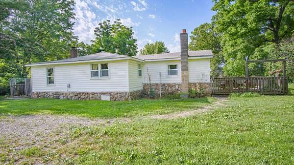 10 Acres of Land with Home for Sale in Mountain Grove, Missouri