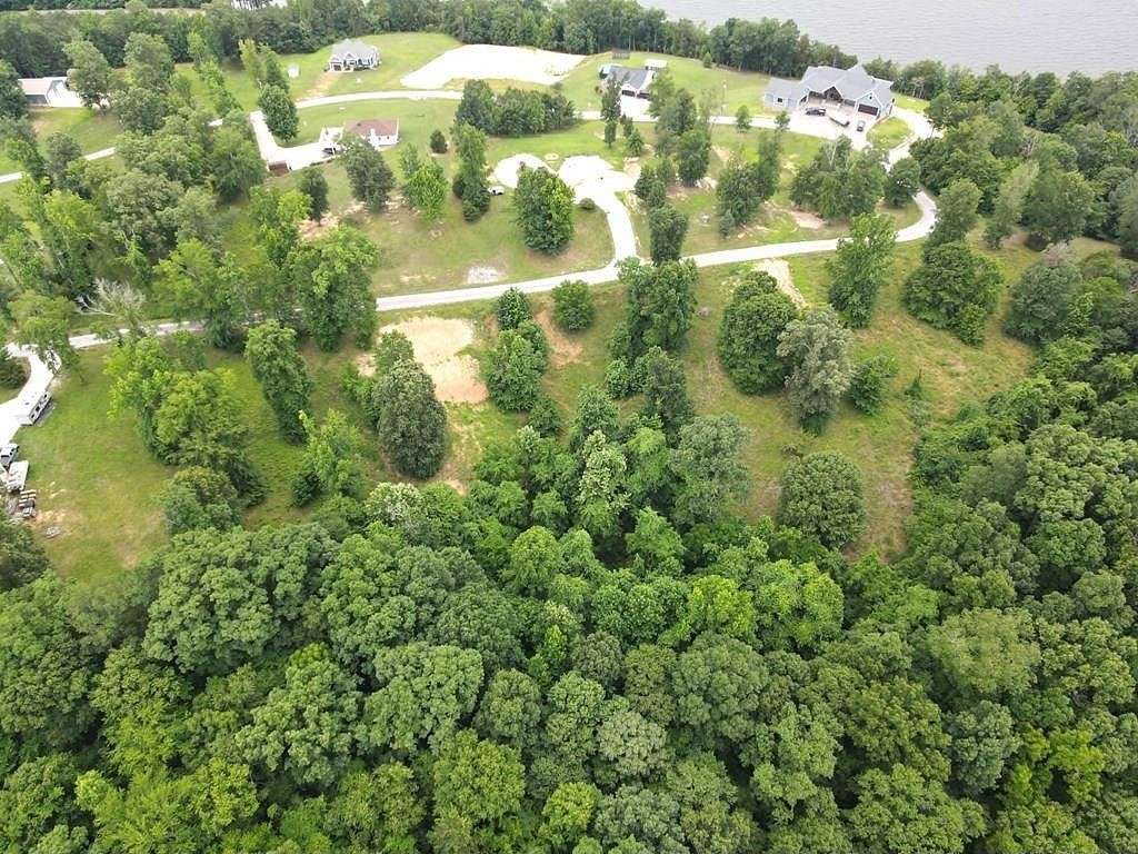 3.35 Acres of Residential Land for Sale in Big Sandy, Tennessee