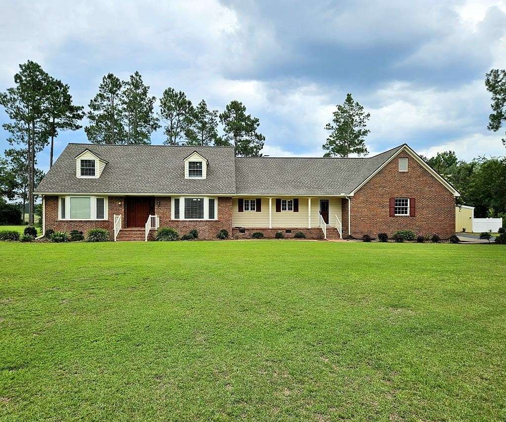 6.7 Acres of Land with Home for Sale in Pavo, Georgia
