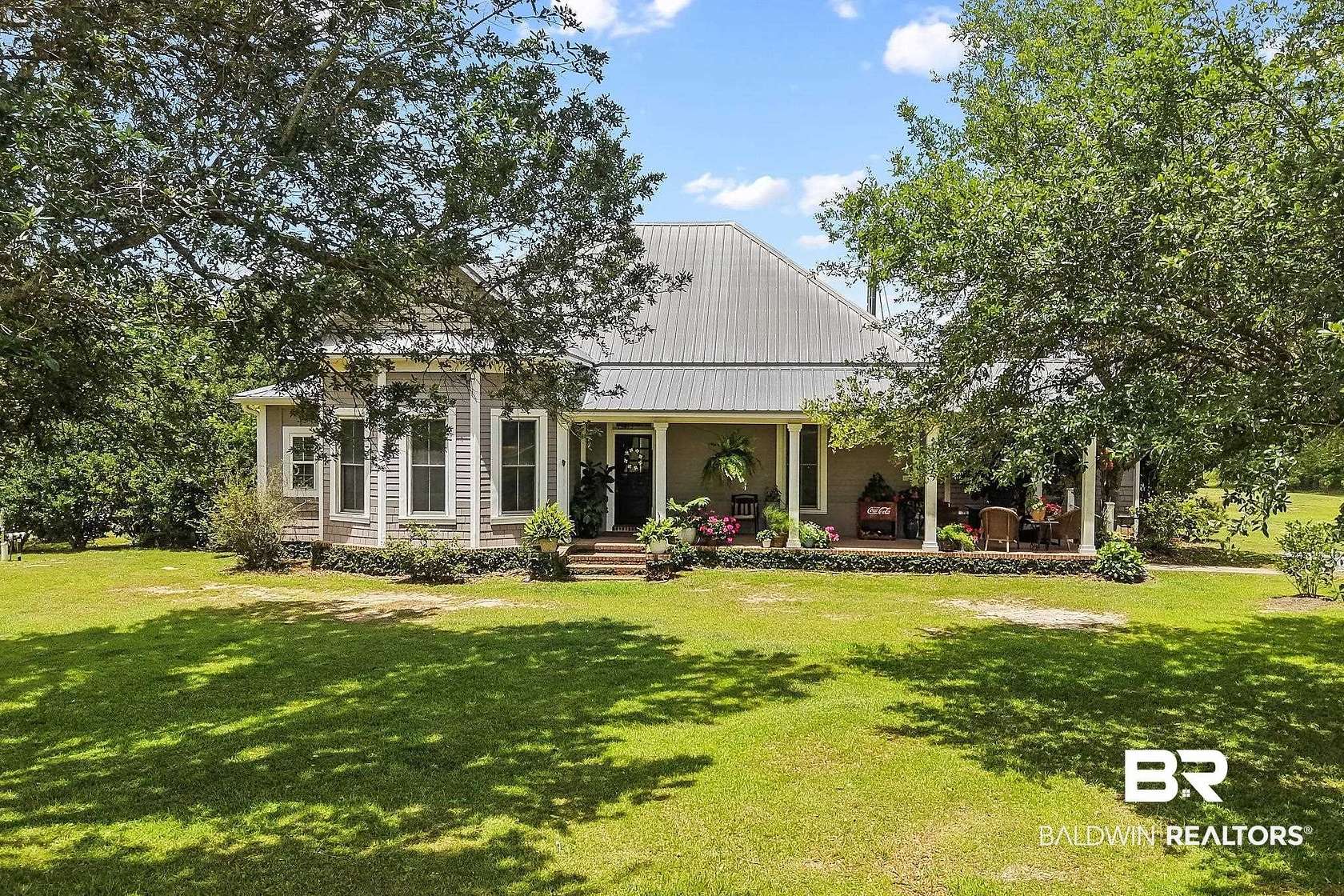 21.3 Acres of Agricultural Land with Home for Sale in Elberta, Alabama