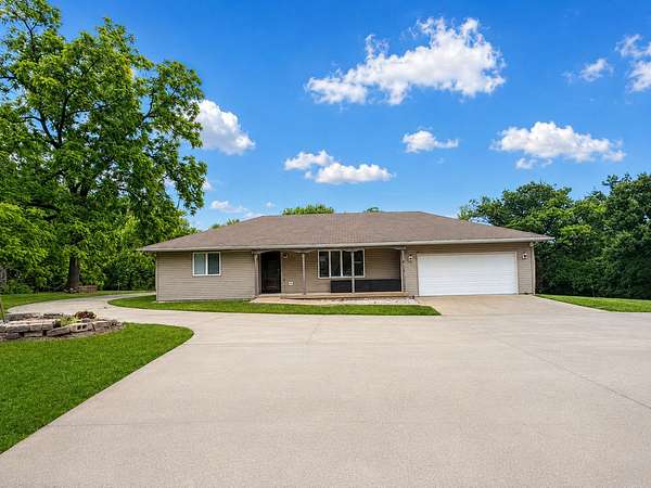10 Acres of Land with Home for Sale in Homer Glen, Illinois