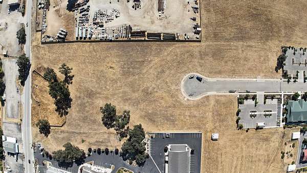 0.41 Acres of Land for Sale in Templeton, California