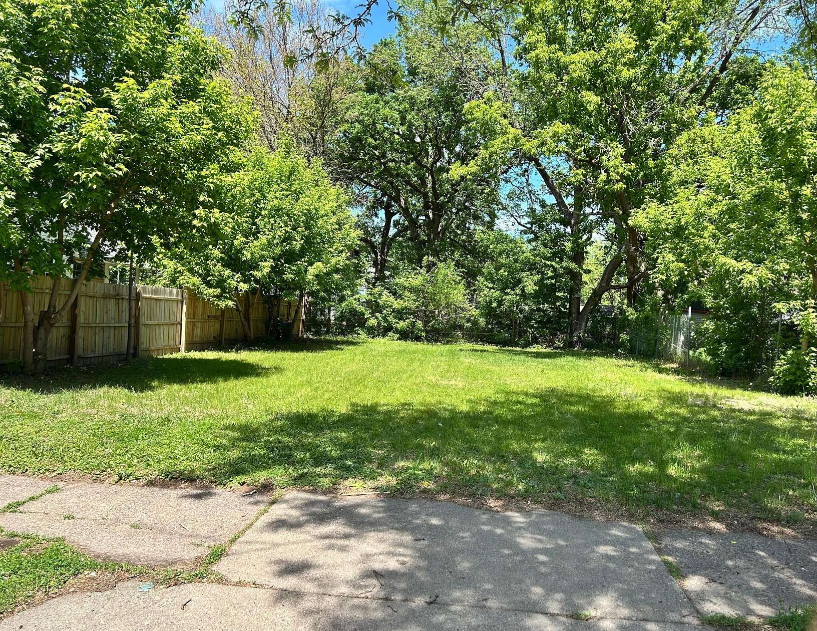 0.1 Acres of Residential Land for Sale in Minneapolis, Minnesota