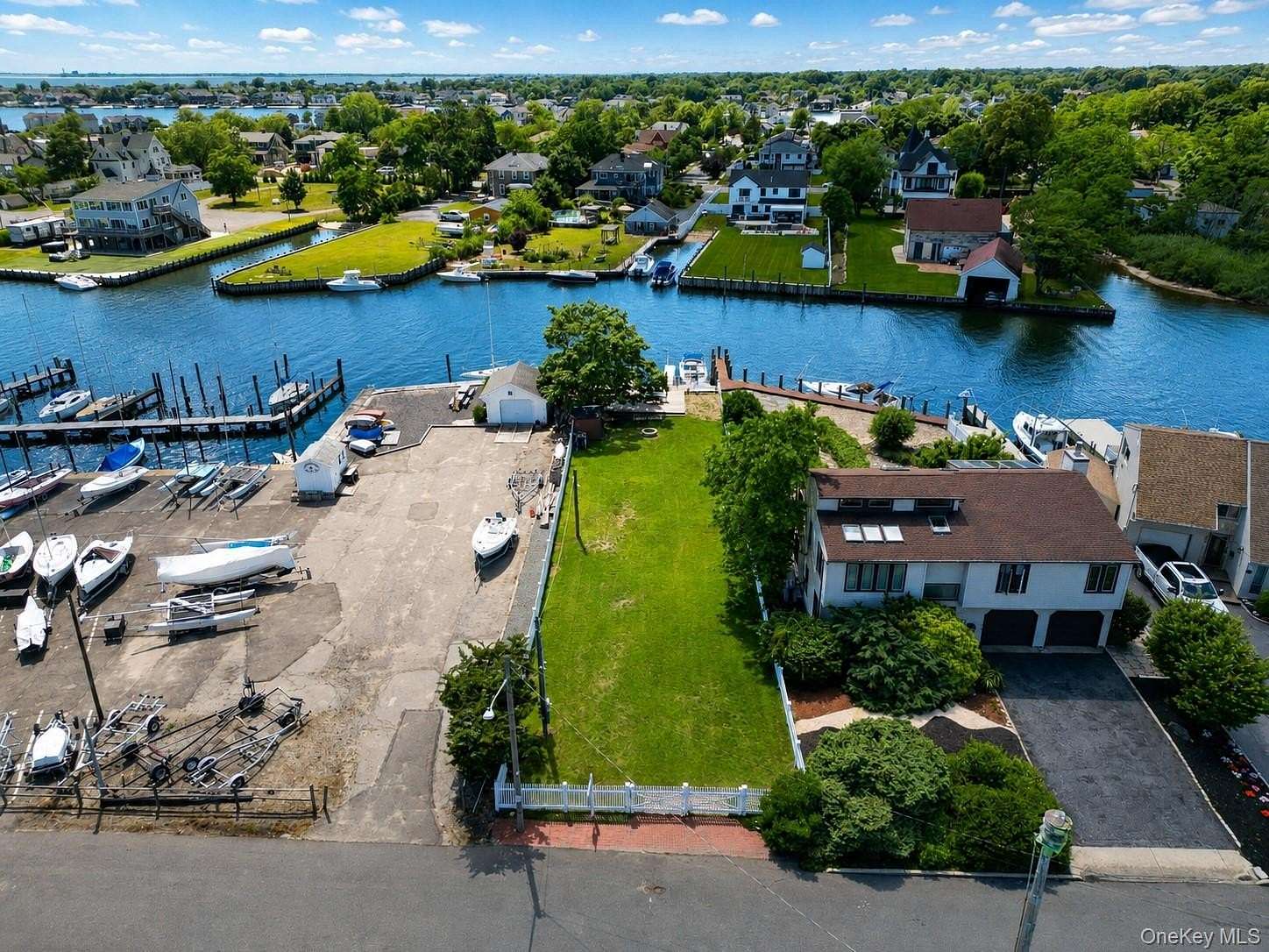 0.17 Acres of Residential Land for Sale in Amityville, New York