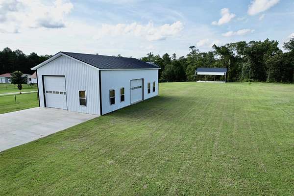 1 Acre of Residential Land for Sale in Salters, South Carolina