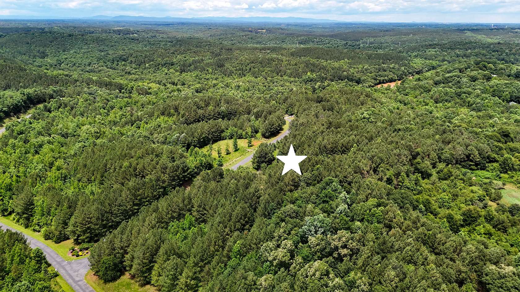 1 Acre of Residential Land for Sale in Mooresboro, North Carolina