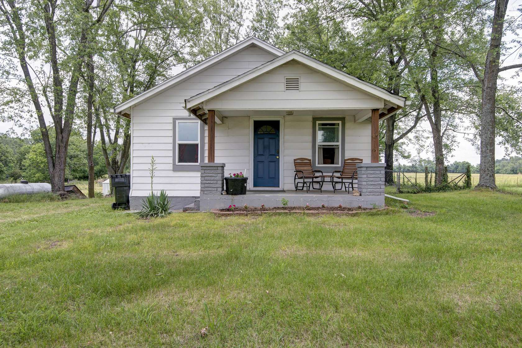10 Acres of Land with Home for Sale in Springfield, Missouri