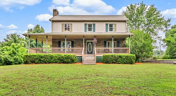 3.25 Acres of Land with Home for Sale in Clarksville, Tennessee