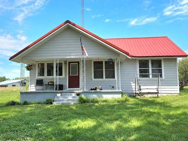 4.7 Acres of Land with Home for Sale in Houston, Missouri