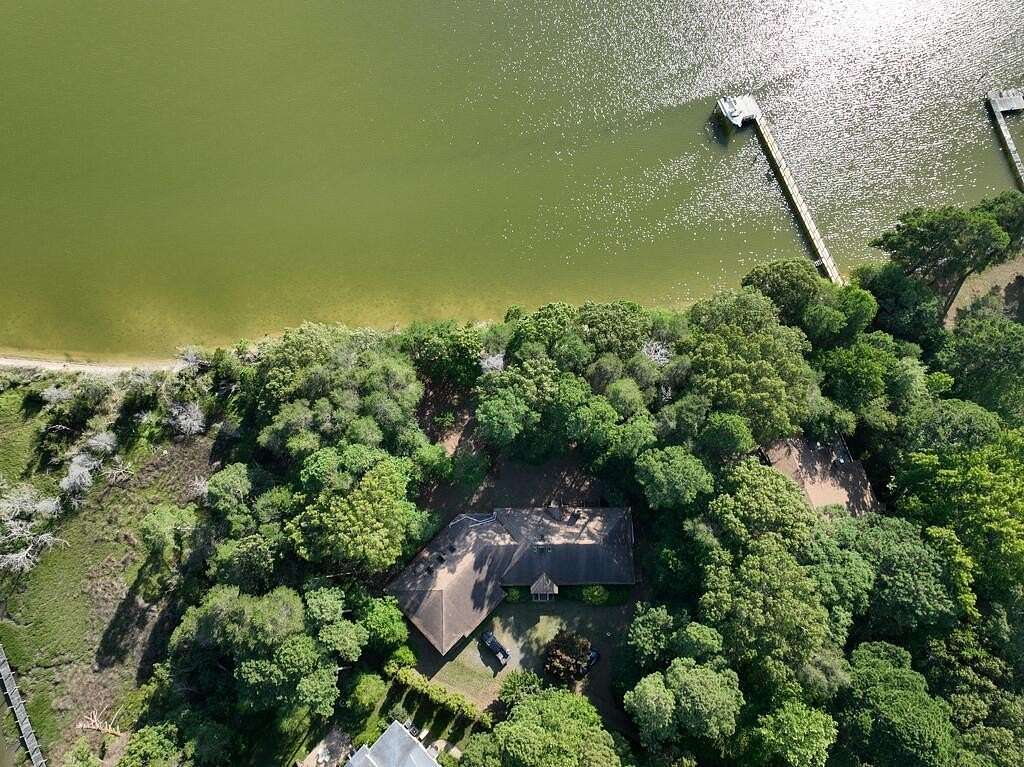 2.1 Acres of Land with Home for Sale in Belle Haven, Virginia