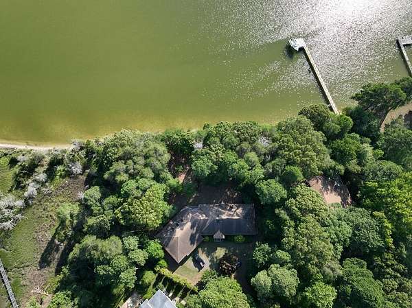 2.1 Acres of Land with Home for Sale in Belle Haven, Virginia