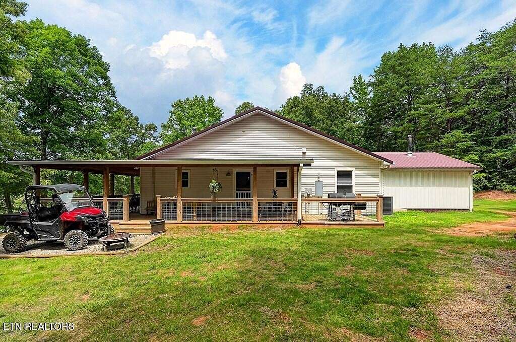17 Acres of Land with Home for Sale in Walling, Tennessee