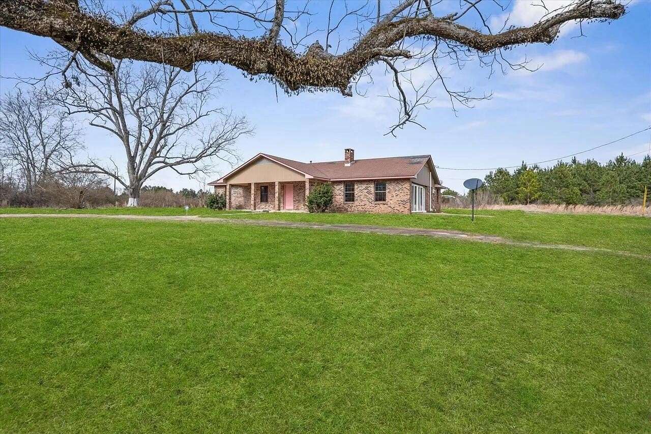 4.5 Acres of Land with Home for Sale in Lumberton, Mississippi
