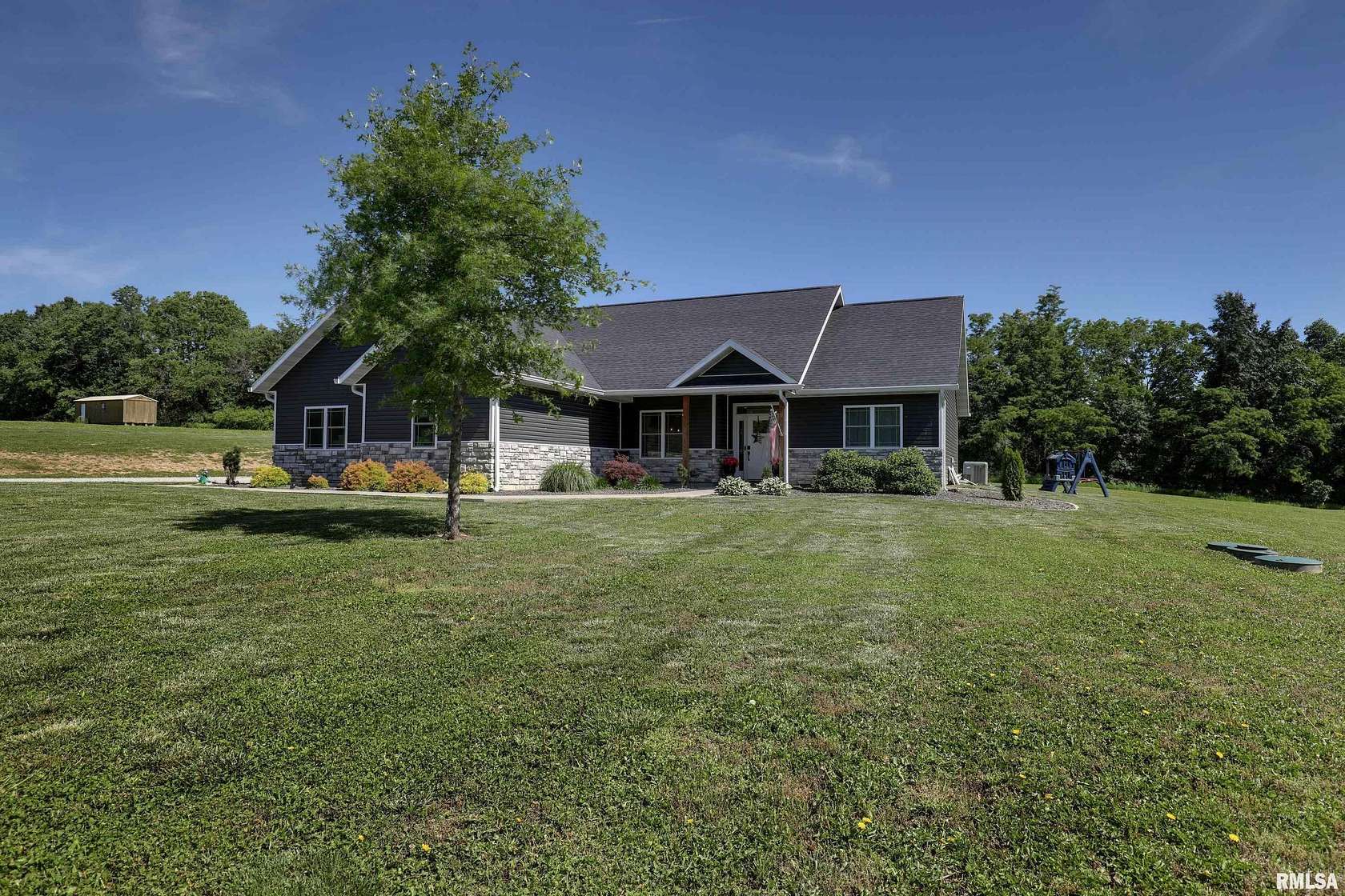 4 Acres of Land with Home for Sale in New London, Missouri