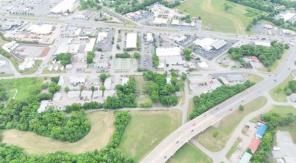 1.69 Acres of Commercial Land for Sale in Murfreesboro, Tennessee