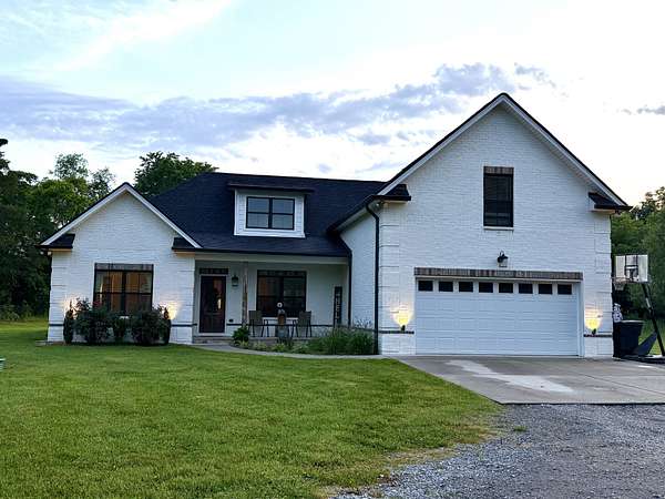 2.17 Acres of Land with Home for Sale in Lebanon, Tennessee