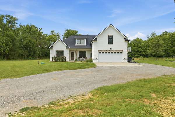 2.17 Acres of Land with Home for Sale in Lebanon, Tennessee