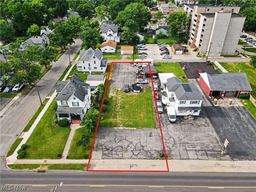 0.25 Acres of Mixed-Use Land for Sale in Niles, Ohio