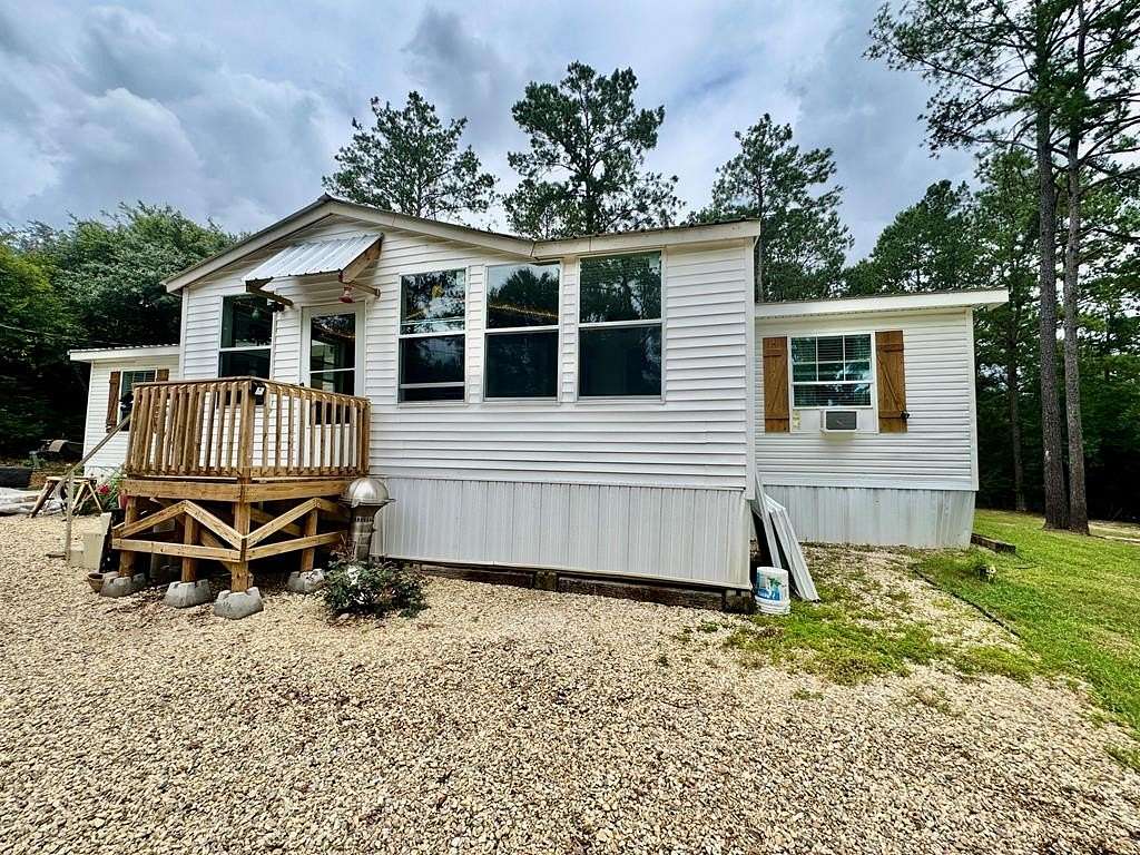 7 Acres of Land with Home for Sale in Picayune, Mississippi