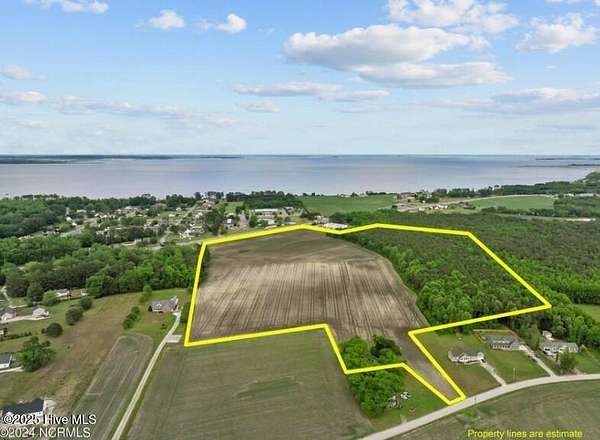 43 Acres of Mixed-Use Land for Sale in Currituck, North Carolina