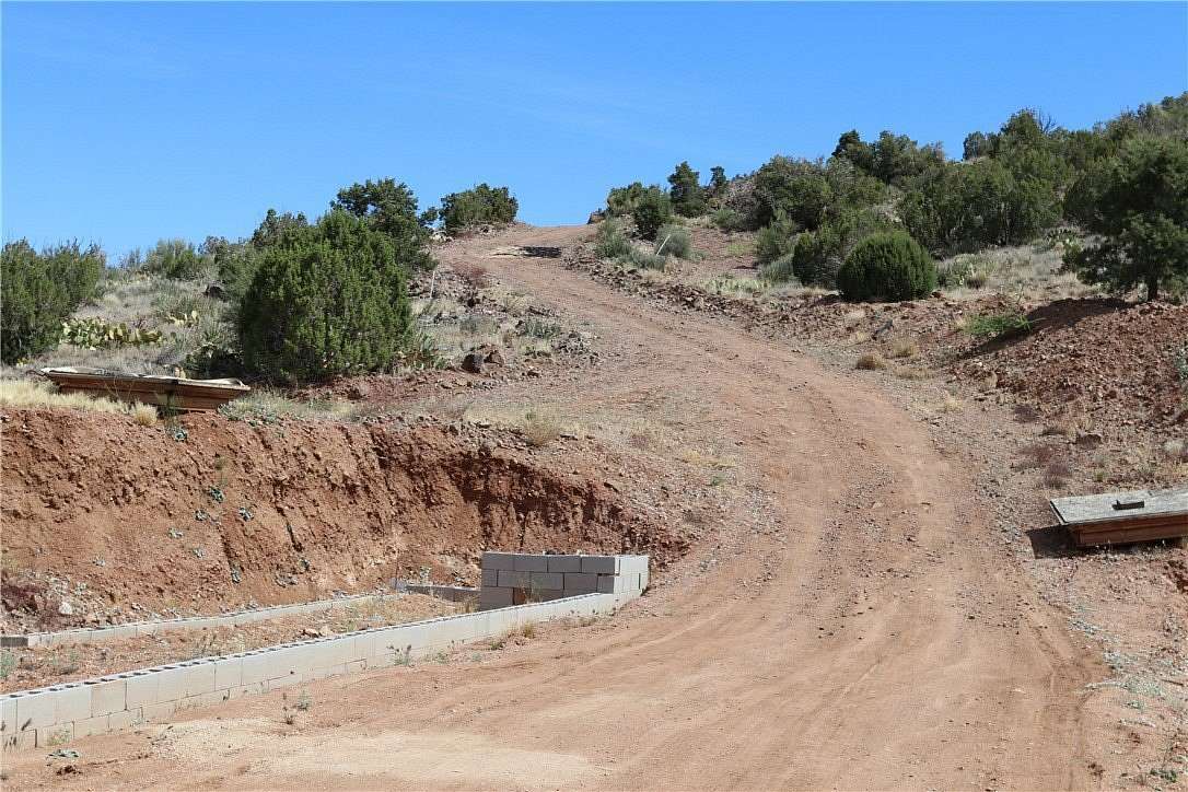 5.7 Acres of Residential Land for Sale in Kingman, Arizona