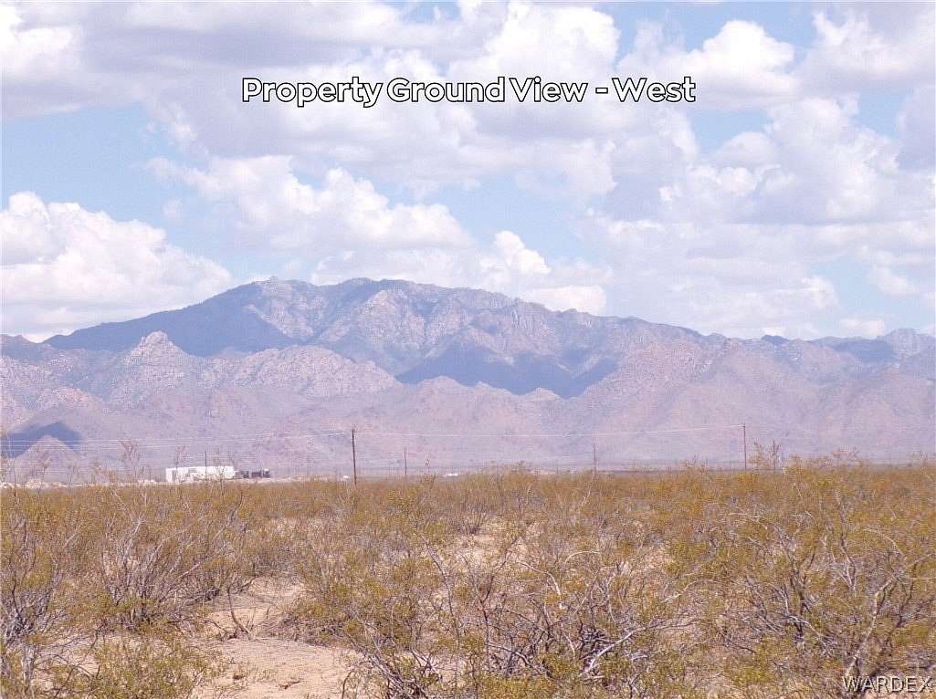 2.35 Acres of Residential Land for Sale in Golden Valley, Arizona