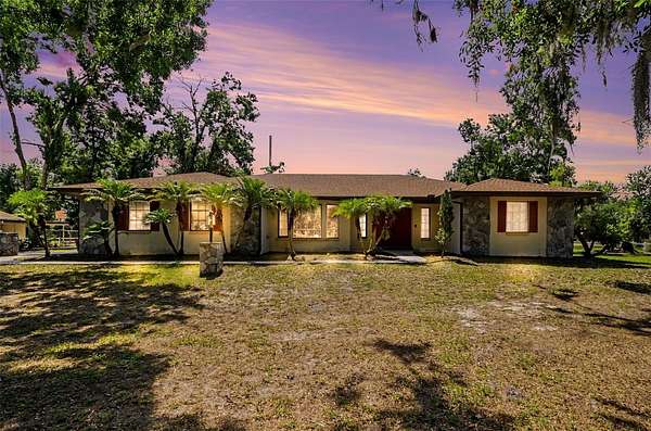 1.54 Acres of Land with Home for Sale in Bradenton, Florida